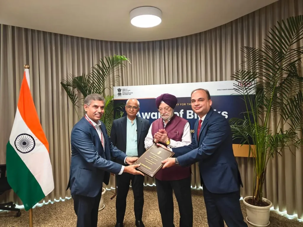 Essar adds two Raniganj CBM blocks as five-block contracts are signed
